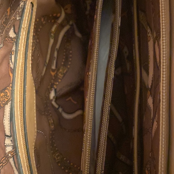 Woman’s purse Tan (brand new)🔥 - Picture 5 of 5